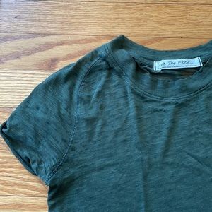 LIKE NEW | We The Free / Free People tee in green | XS